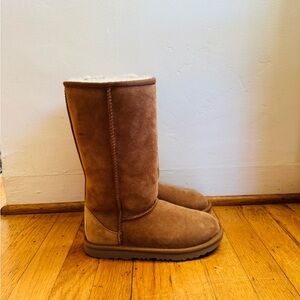 UGG Kids Classic II Boot, Size 3